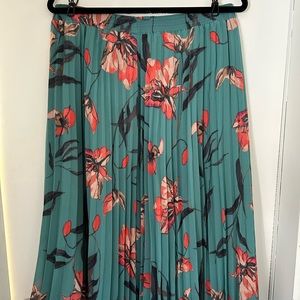 A NEW DAY - Floral Pleated MIDI Skirt - New without Tags